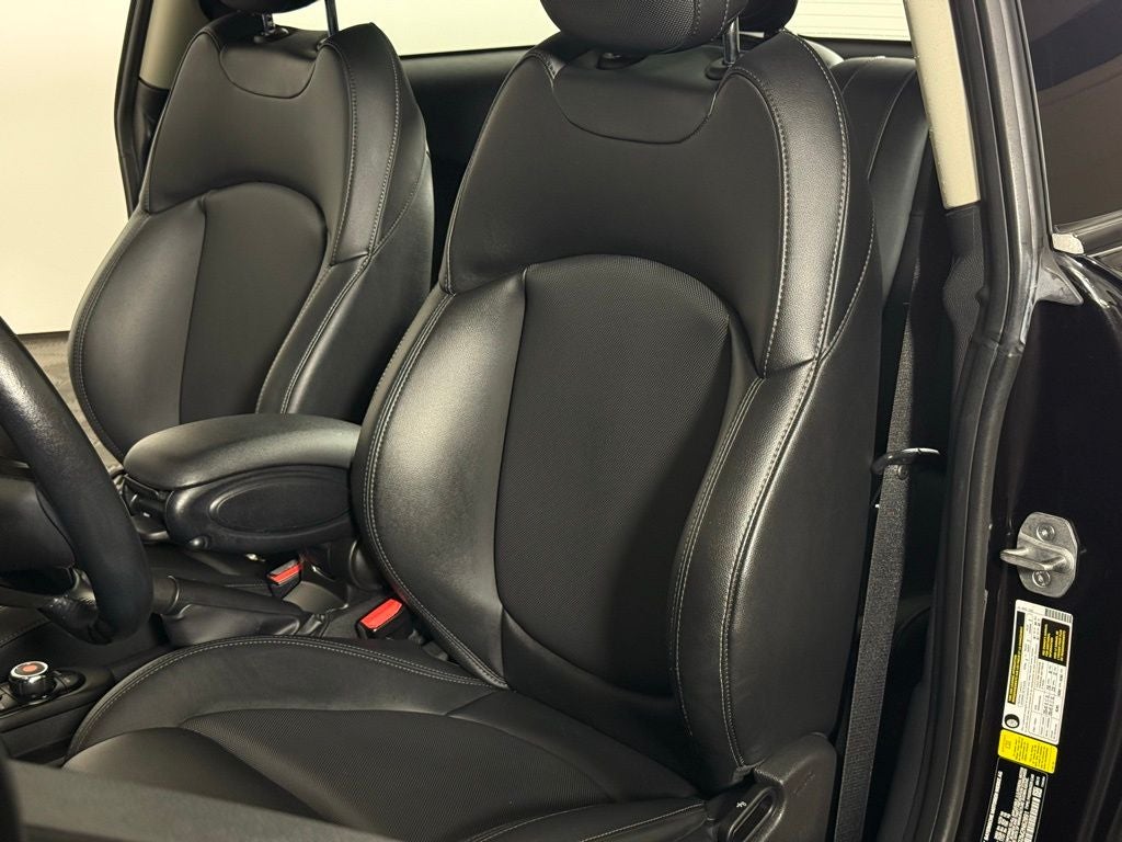 2021 MINI 2 Door Base