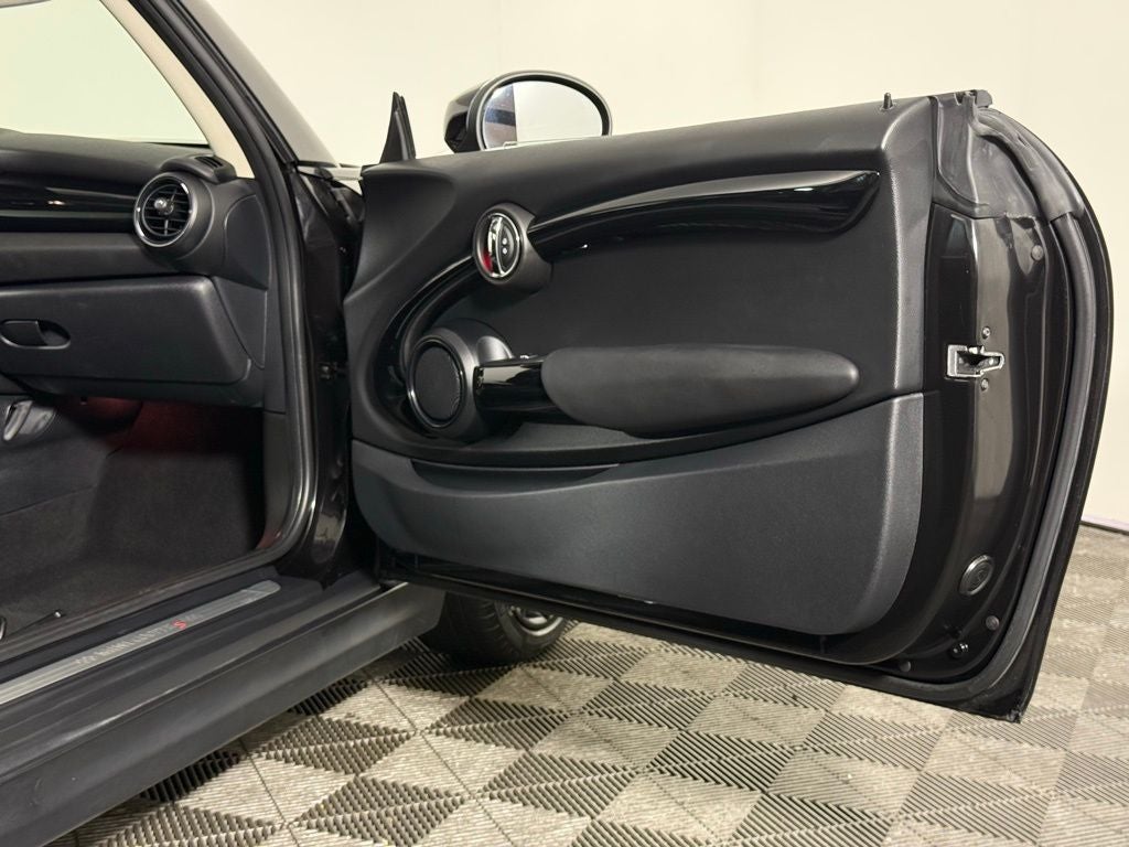 2021 MINI 2 Door Base