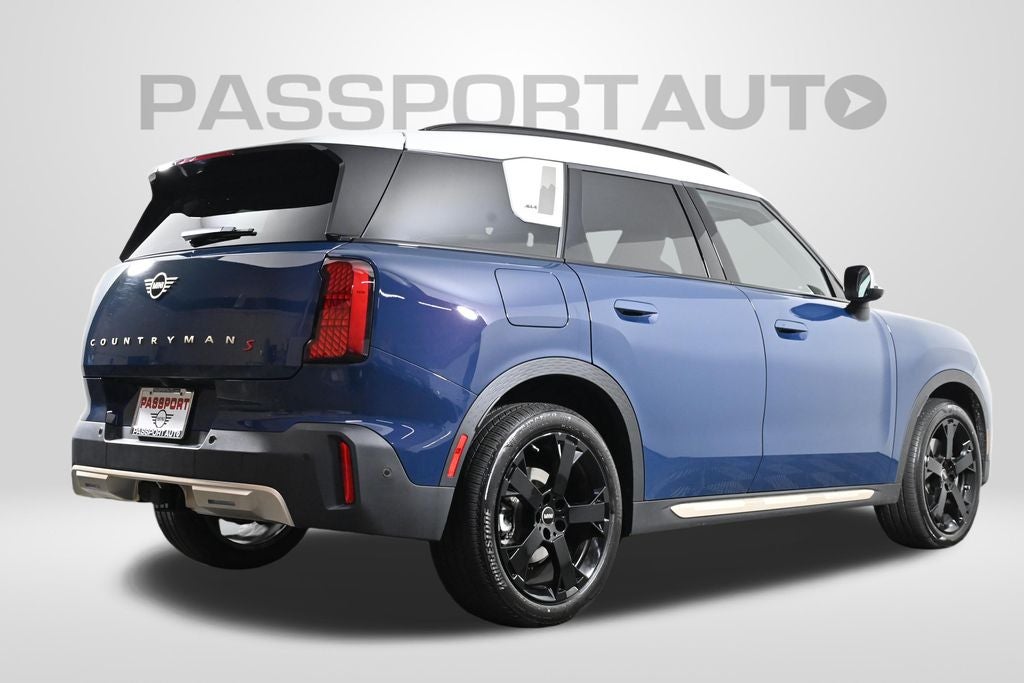 2025 MINI Cooper S Countryman Iconic