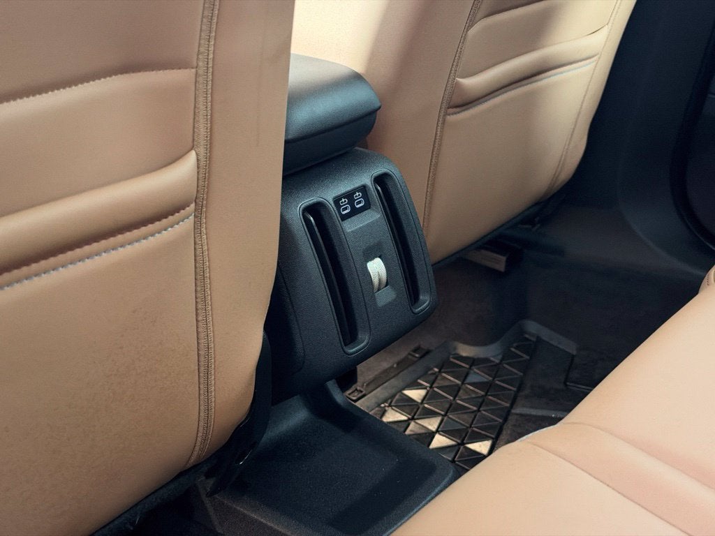 2025 MINI COUNTRYMAN Base