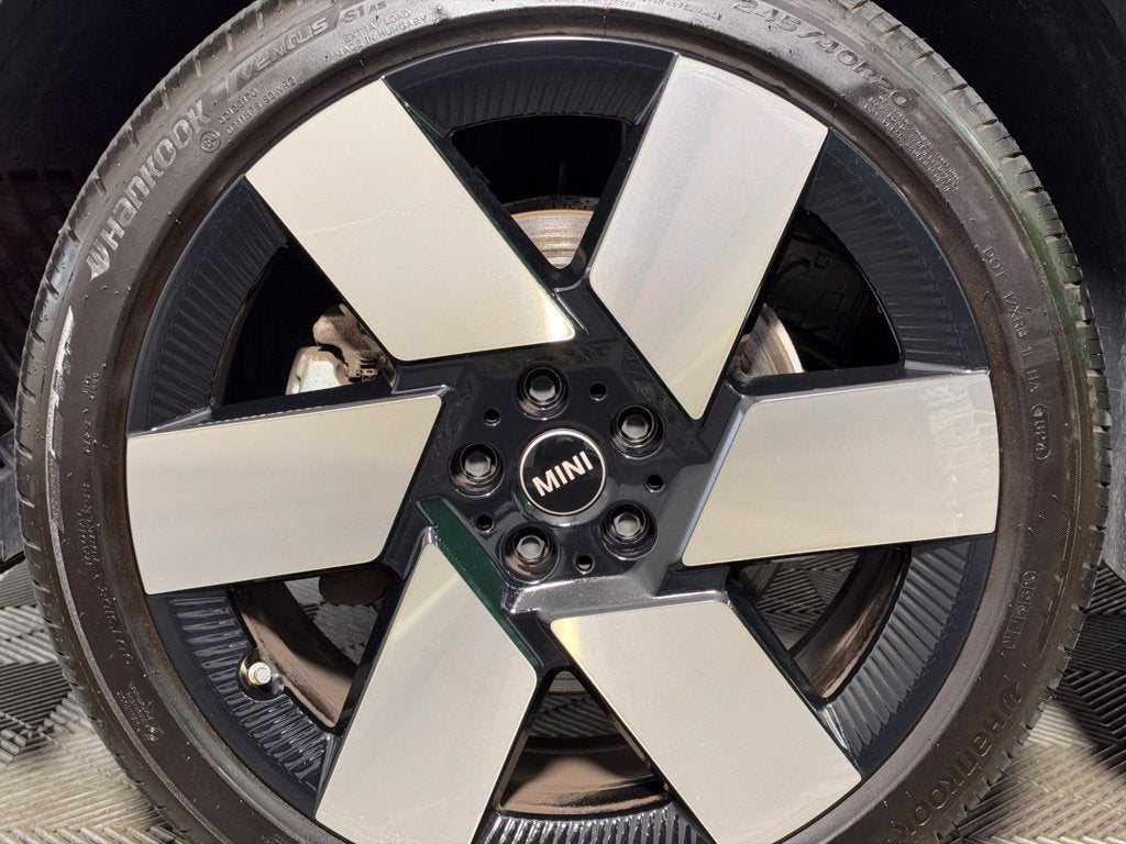 2025 MINI COUNTRYMAN Base