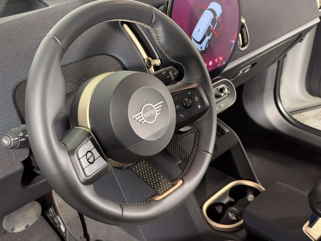 2025 MINI COUNTRYMAN Base