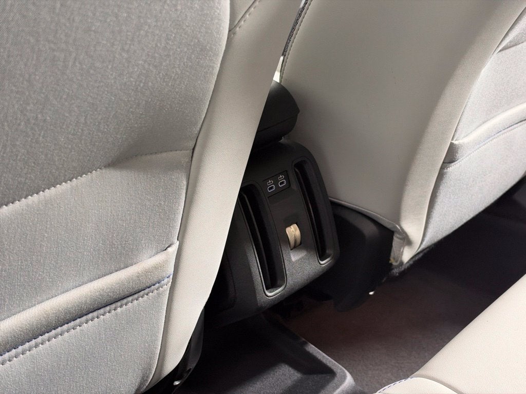 2025 MINI COUNTRYMAN Base