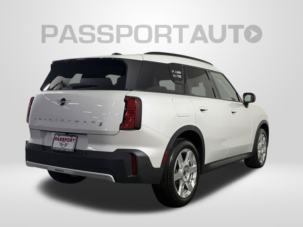 2025 MINI COUNTRYMAN Base