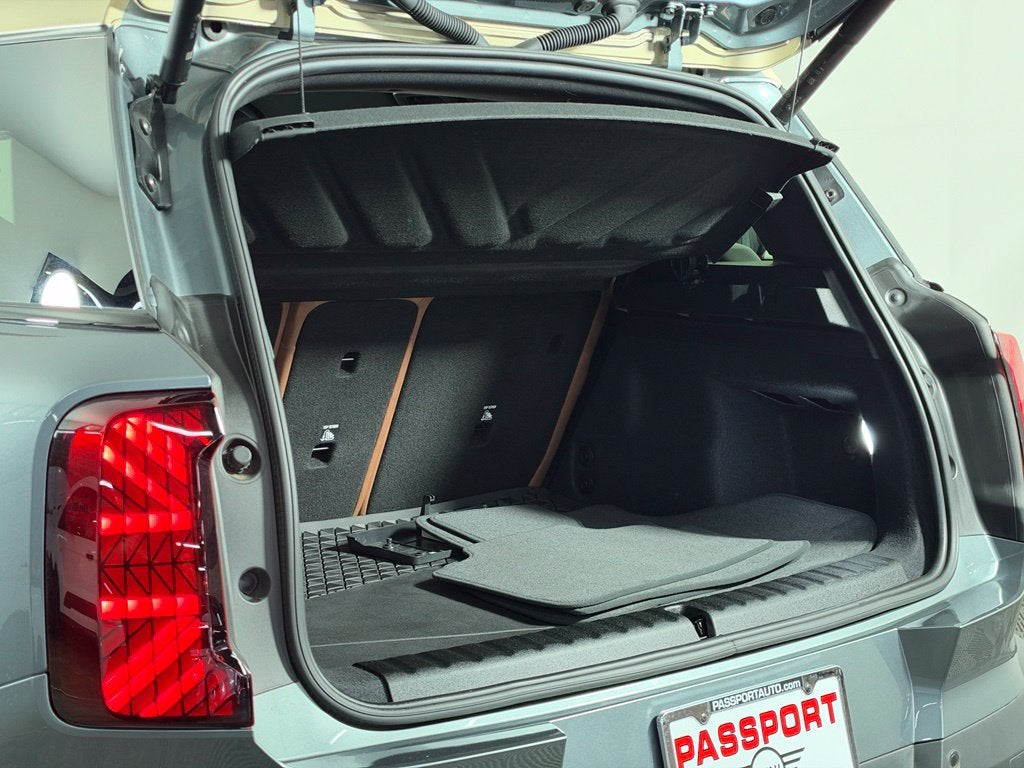 2026 MINI COUNTRYMAN Base