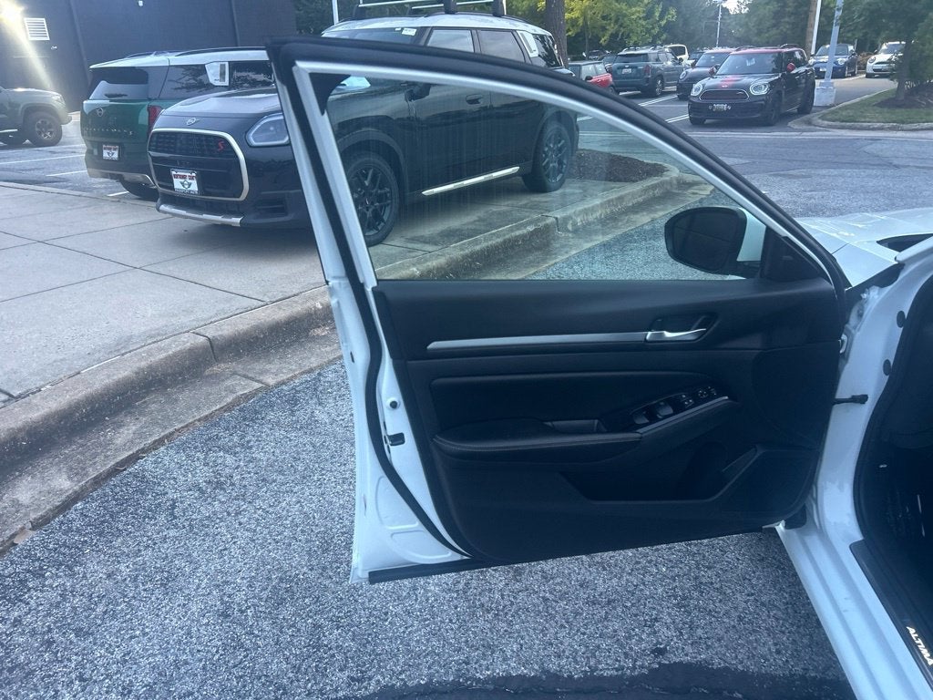 2024 Nissan Altima 2.5 SL