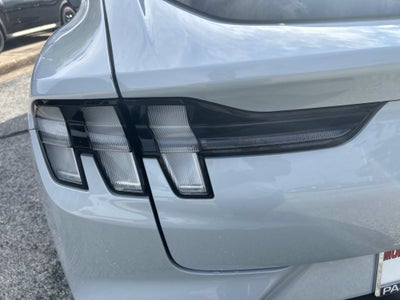 2022 Ford Mustang Mach-E Select
