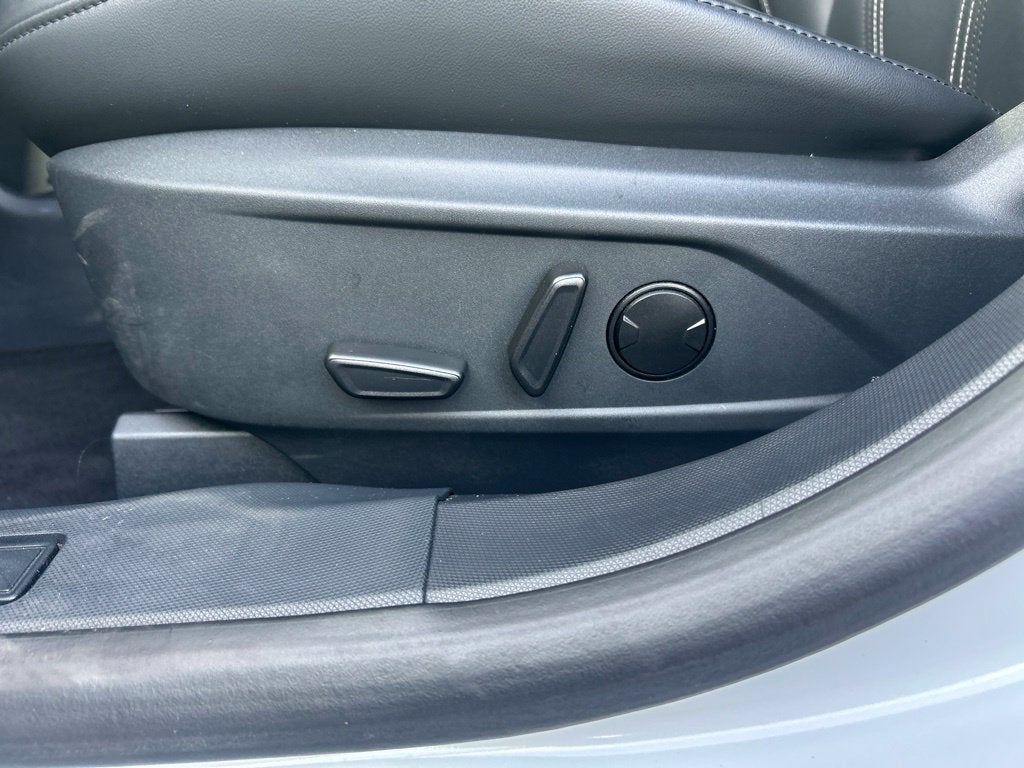 2022 Ford Mustang Mach-E Select