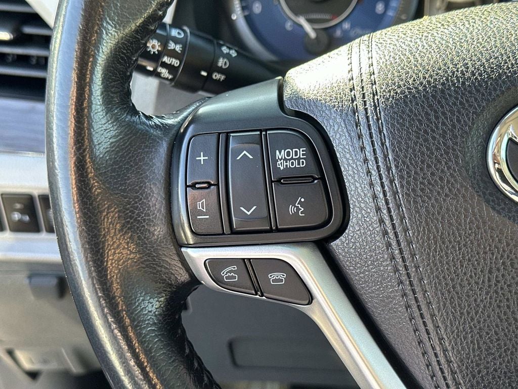 2016 Toyota Sienna XLE 7 Passenger