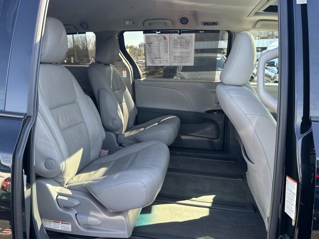 2016 Toyota Sienna XLE 7 Passenger