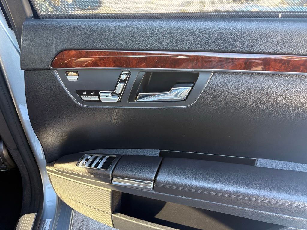 2008 Mercedes-Benz S-Class S 550