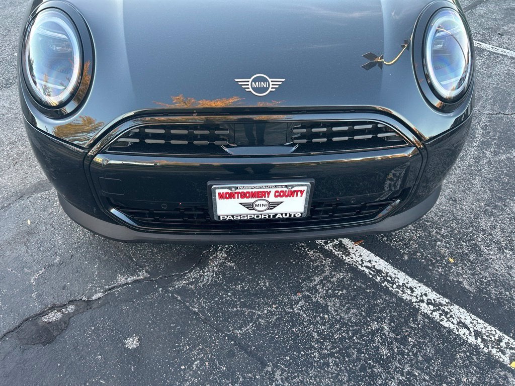 2025 MINI Cooper Signature Plus Hardtop 2 Door