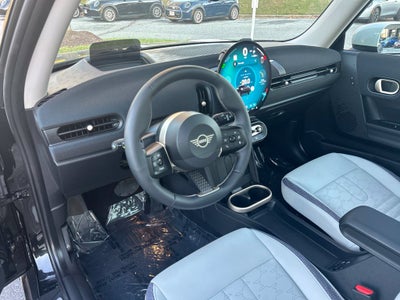 2025 MINI Cooper Signature Plus Hardtop 2 Door