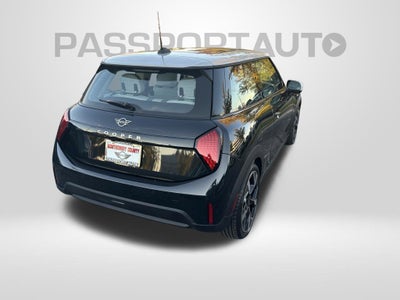 2025 MINI Cooper Signature Plus Hardtop 2 Door