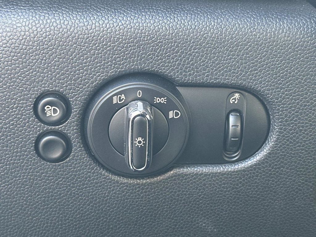 2023 MINI Cooper Convertible Signature