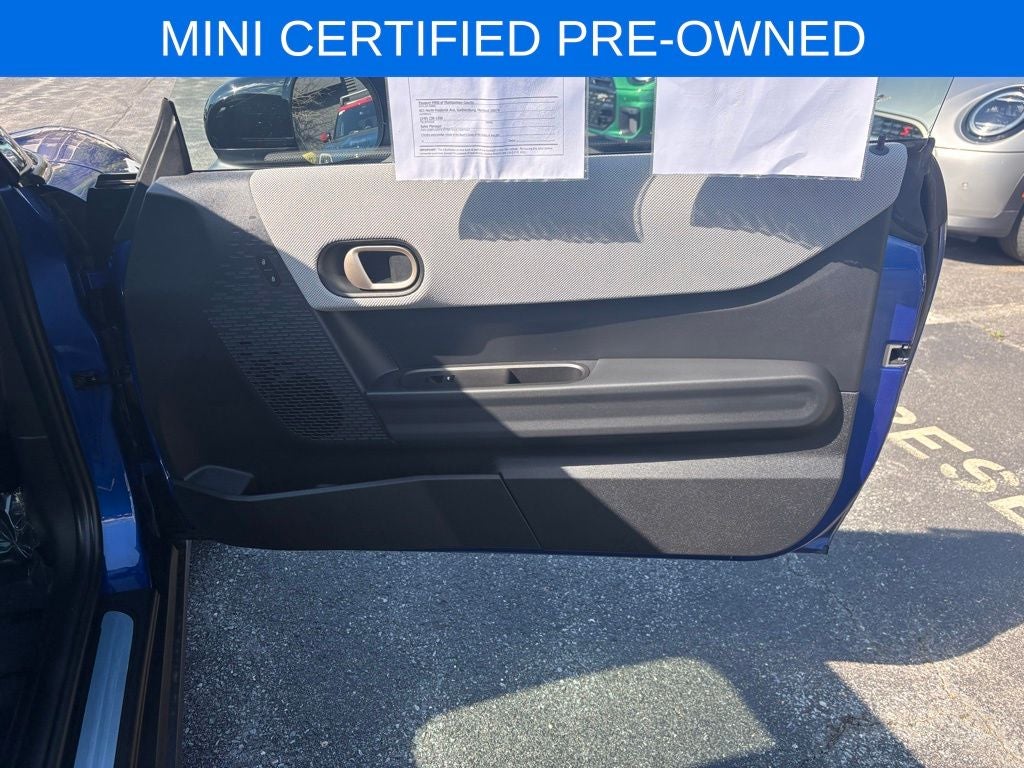 2025 MINI Cooper S Hardtop 2 Door Iconic