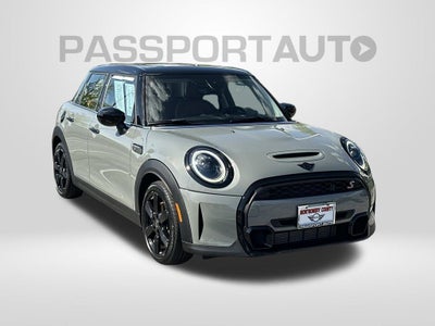 2022 MINI Cooper S Iconic Hardtop 4 Door