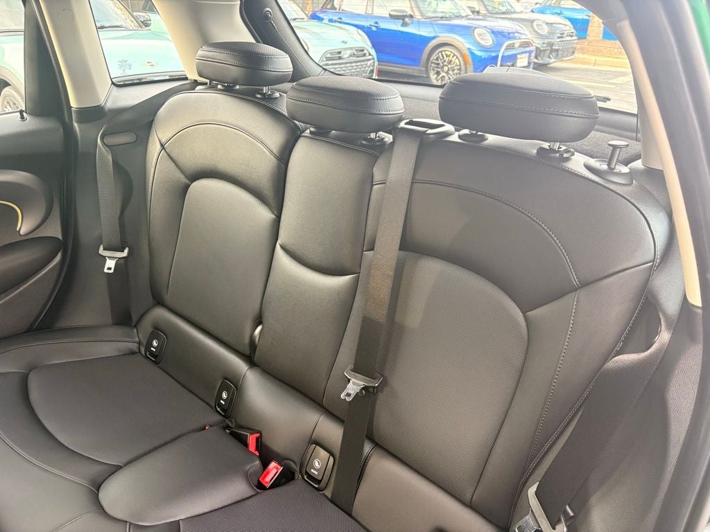 2023 MINI Cooper S Signature Hardtop 4 Door