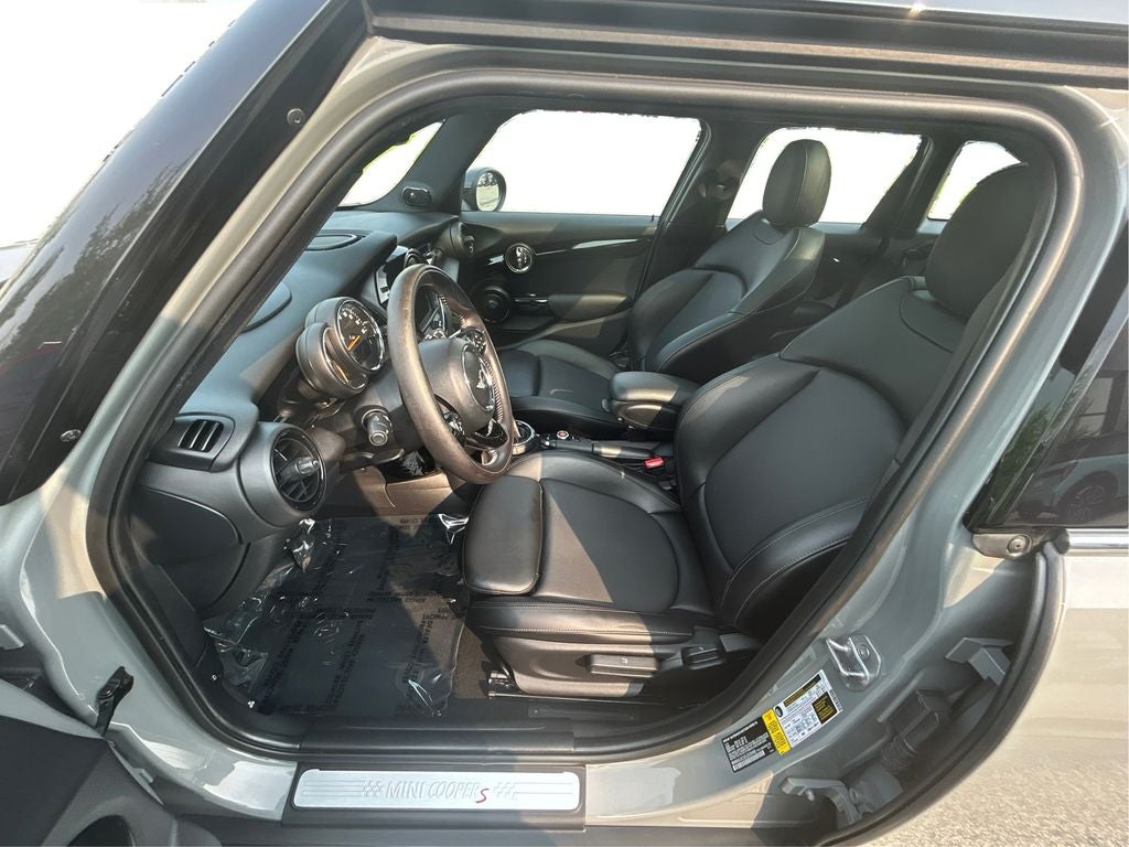 2016 MINI Cooper S Base 4 Door