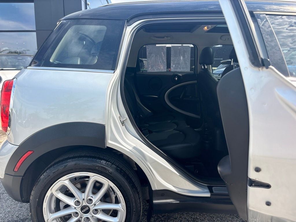 2015 MINI Cooper Countryman FWD 4dr