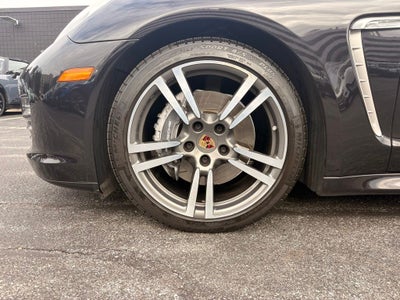 2013 Porsche Panamera Platinum Edition