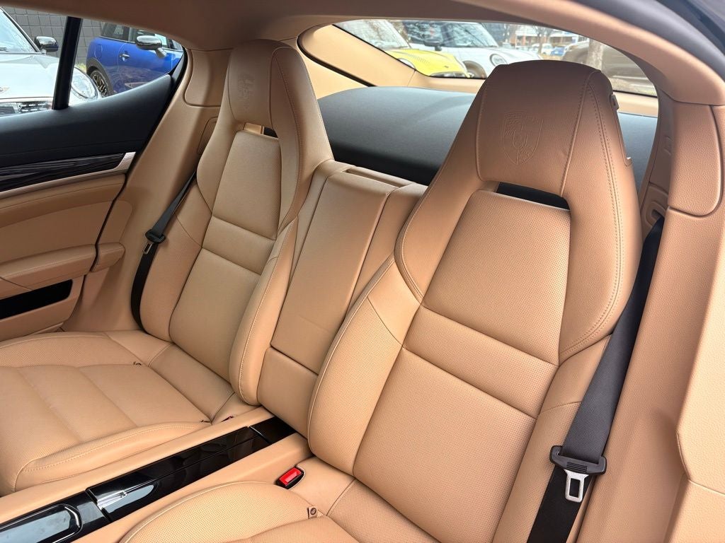 2013 Porsche Panamera Platinum Edition