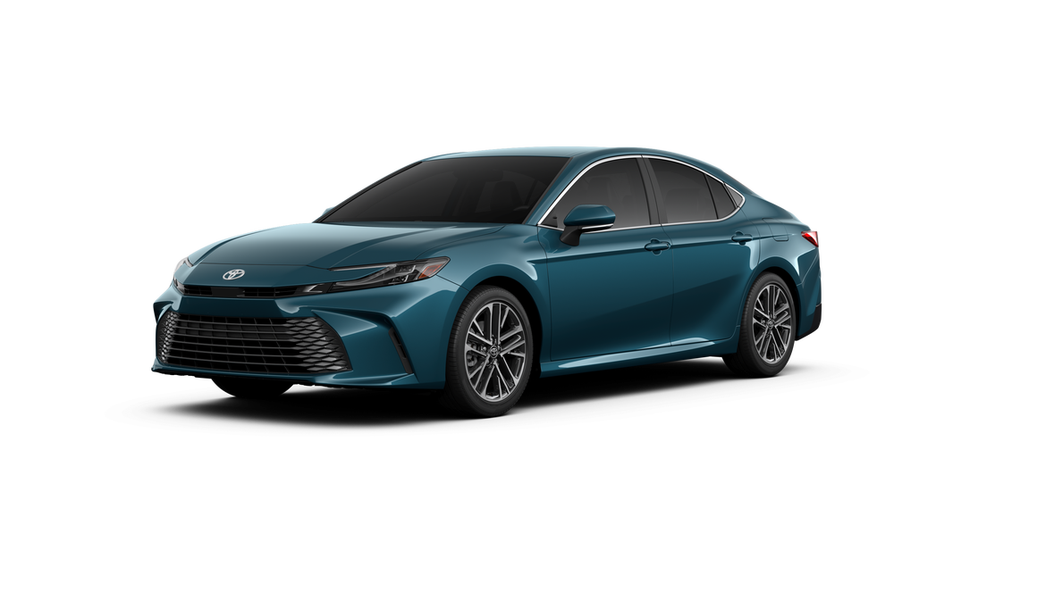 2026 Toyota Camry XLE Hybrid's photo