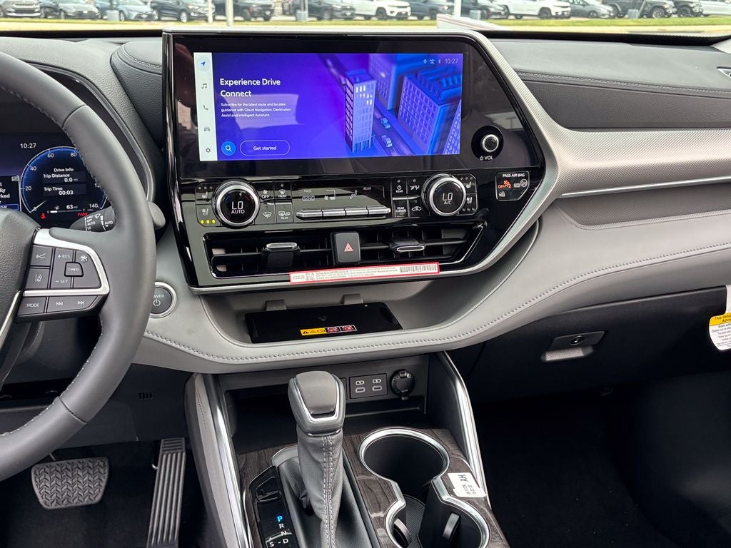 2026 Toyota Highlander Hybrid Platinum