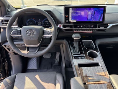 2026 Toyota Sienna Platinum