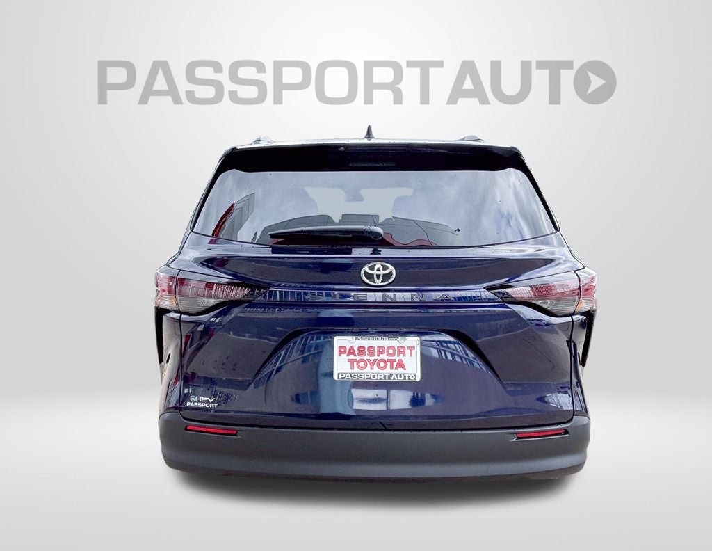 2026 Toyota Sienna LE