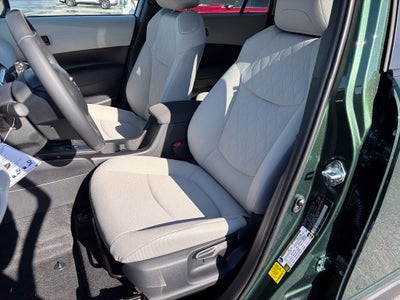 2026 Toyota Corolla Cross LE