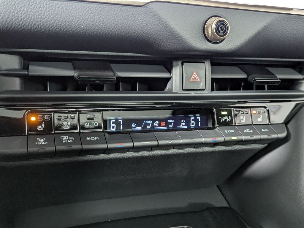 2026 Toyota Toyota Crown Signia Limited