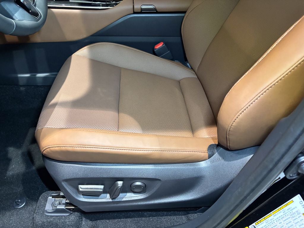 2026 Toyota Toyota Crown Signia Limited