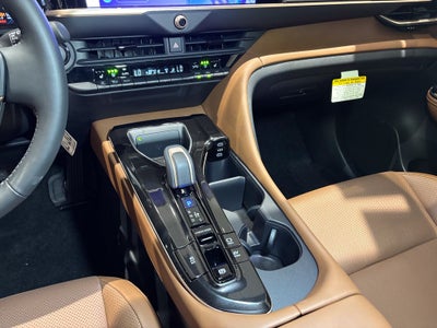 2026 Toyota Toyota Crown Signia Limited
