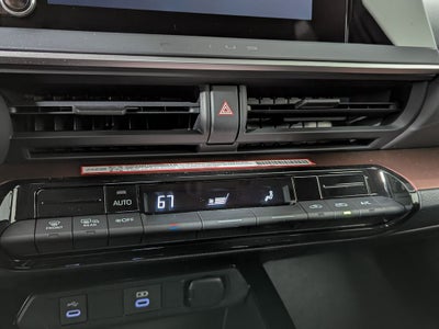 2026 Toyota Prius Plug-in Hybrid SE