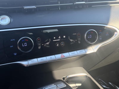 2024 Genesis GV70 2.5T