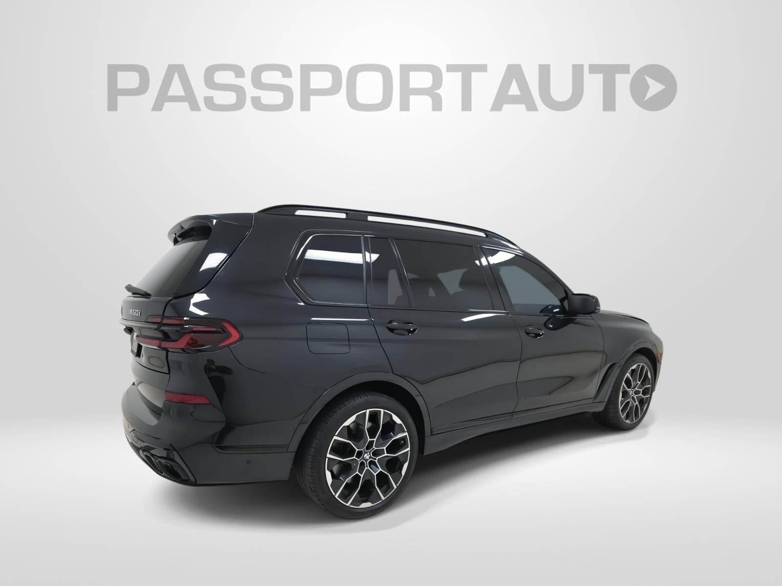 2025 BMW X7 M60i