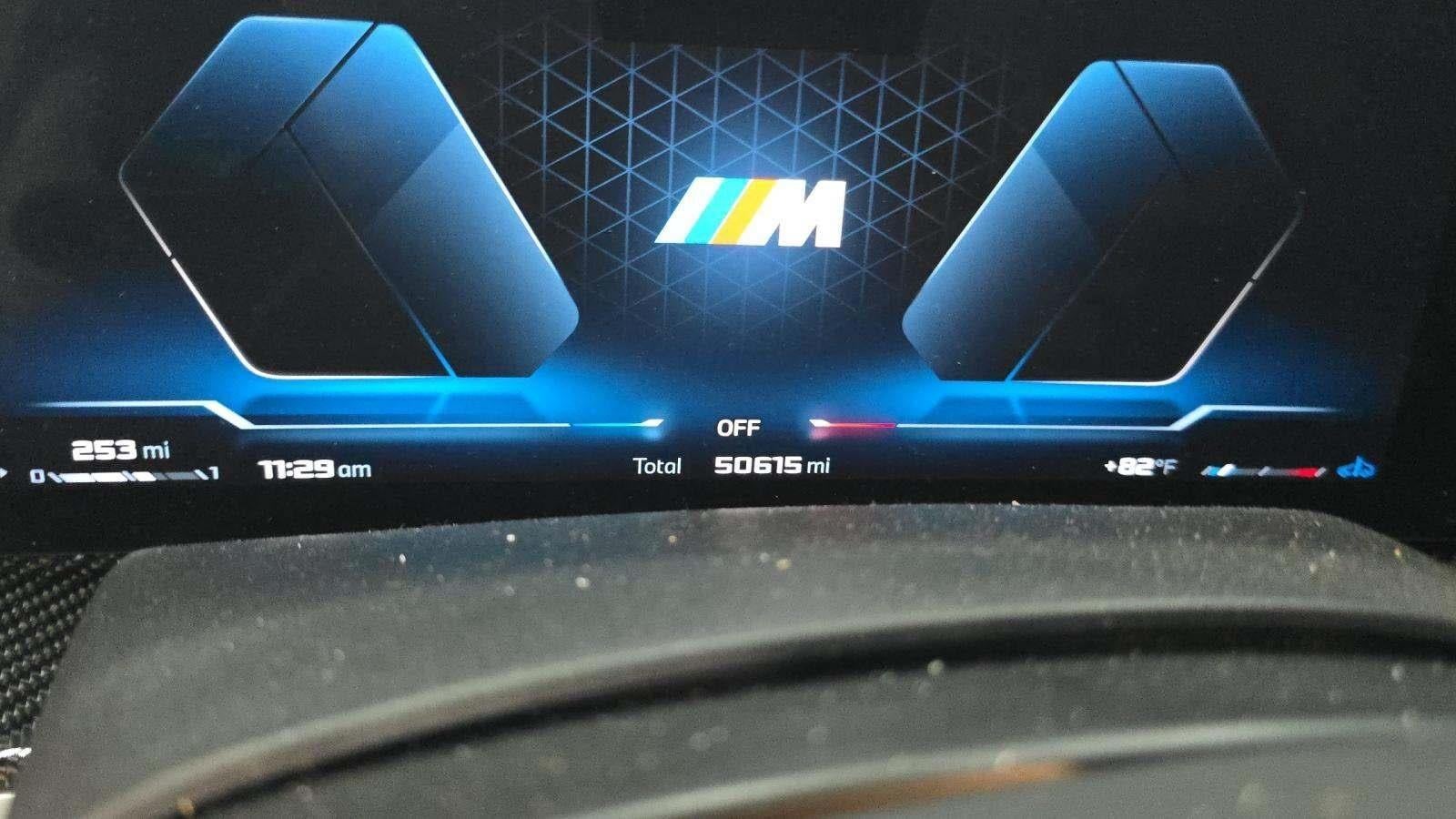 2025 BMW X7 M60i