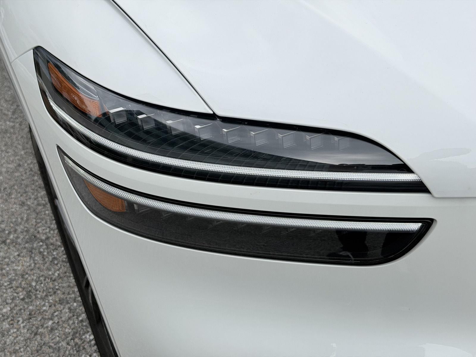 2027 Genesis GV70 2.5T Select