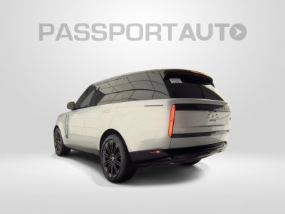 2023 Land Rover Range Rover SE
