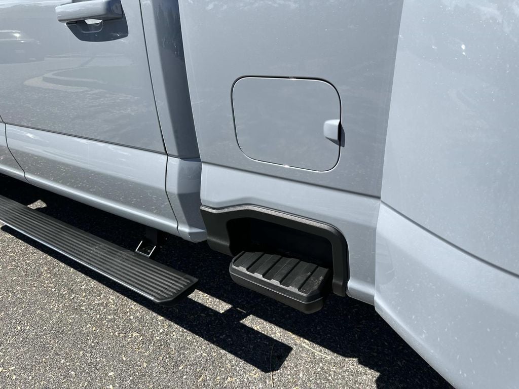 2026 Ford F-450SD Lariat DRW