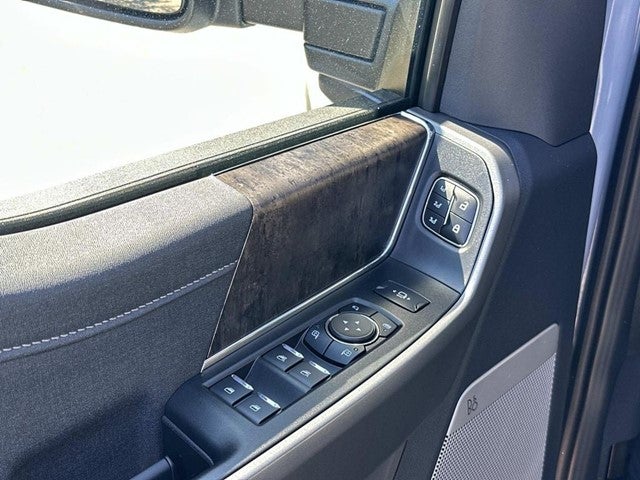 2026 Ford F-450SD Lariat DRW