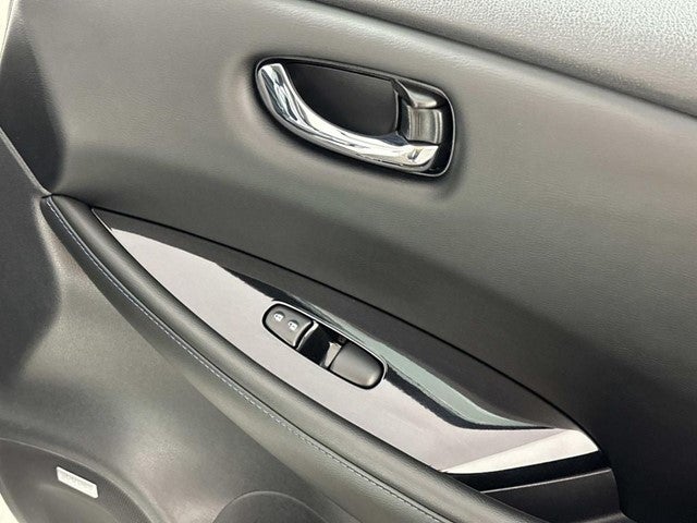 2022 Nissan Leaf SL Plus