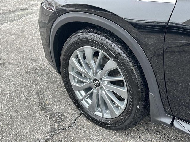 2024 INFINITI QX50 LUXE
