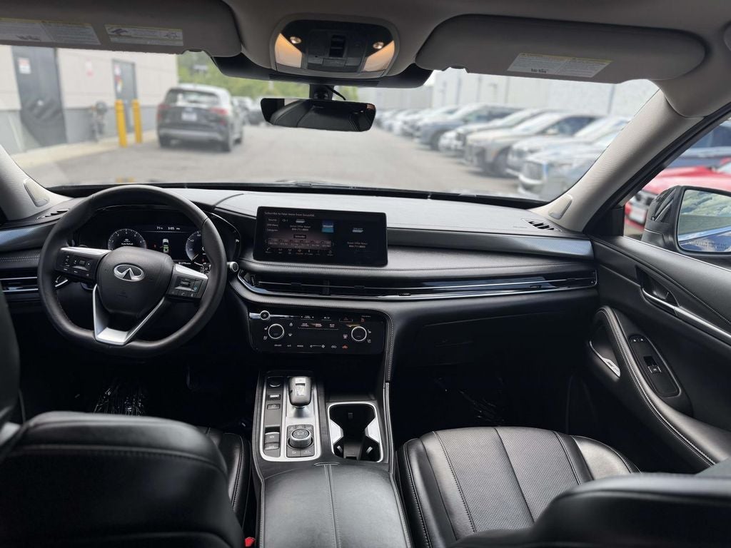 2025 INFINITI QX60 LUXE