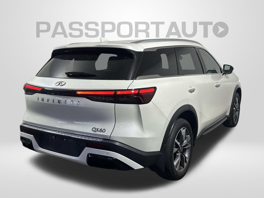 2023 INFINITI QX60 LUXE
