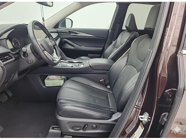 2022 INFINITI QX60 LUXE