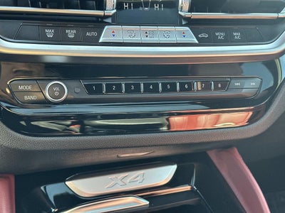 2023 BMW X4 xDrive30i