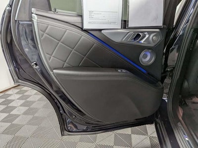 2025 BMW XM Base