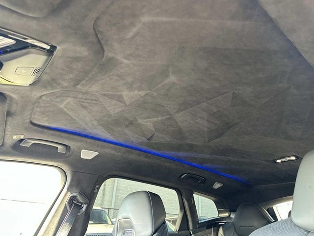 2025 BMW XM Base